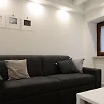 بيت ضيافة Piano Tre فيرونا