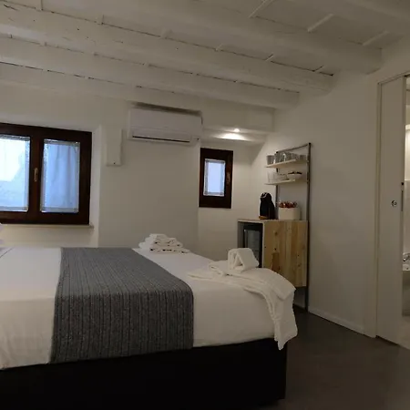 Guest house Piano Tre 2*