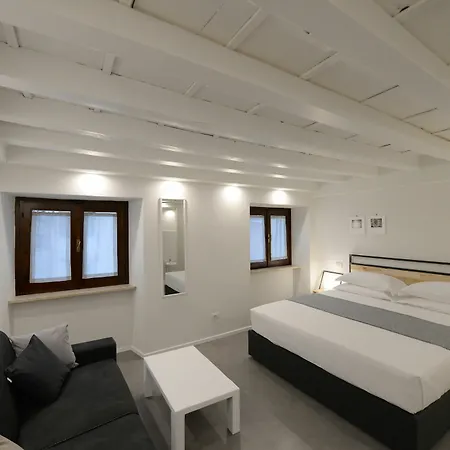 Guest house Piano Tre Verona